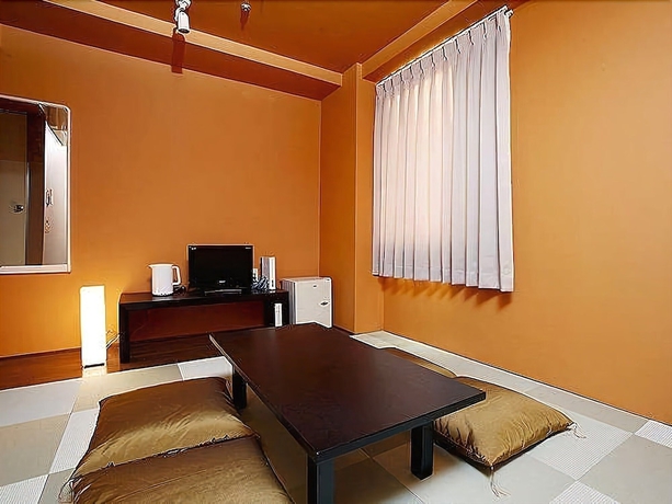 Imagen de la habitación del Hotel 1-2-3 Kobe. Foto 10