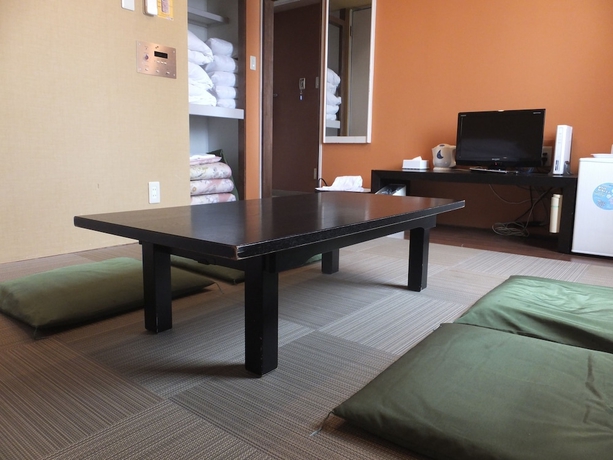 Imagen de la habitación del Hotel 1-2-3 Kobe. Foto 11
