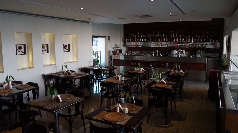 Imagen del bar/restaurante del Hotel 123 Osasco. Foto 3
