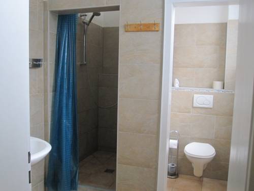 Imagen de la habitación del Hotel -12-apostel. Foto 16