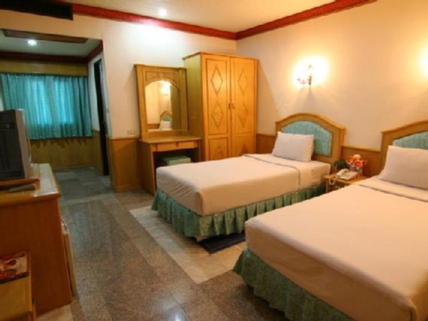 Imagen general del Hotel 13 Coins Airport Grand Resort. Foto 2