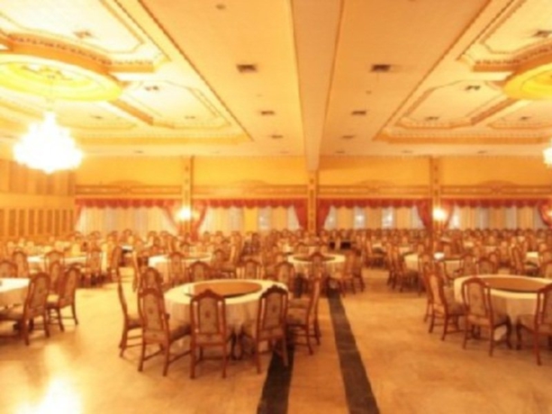 Imagen general del Hotel 13 Coins Airport Grand Resort. Foto 3