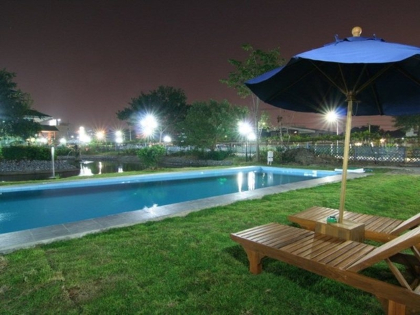 Imagen general del Hotel 13 Coins Airport Grand Resort. Foto 4