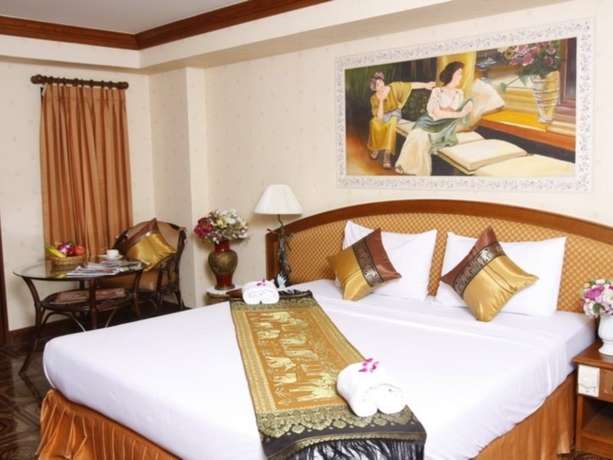 Imagen general del Hotel 13 Coins Tower Tiwanon. Foto 1