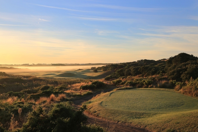 Imagen general del Hotel 13th Beach Golf Lodges. Foto 6