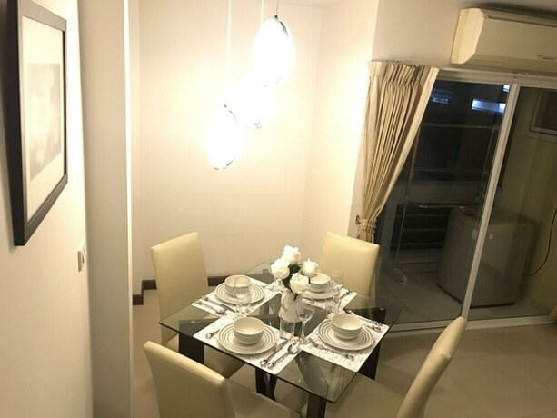 Imagen de la habitación del Hotel 14 Place Sukhumvit Suites - Sha Plus. Foto 23