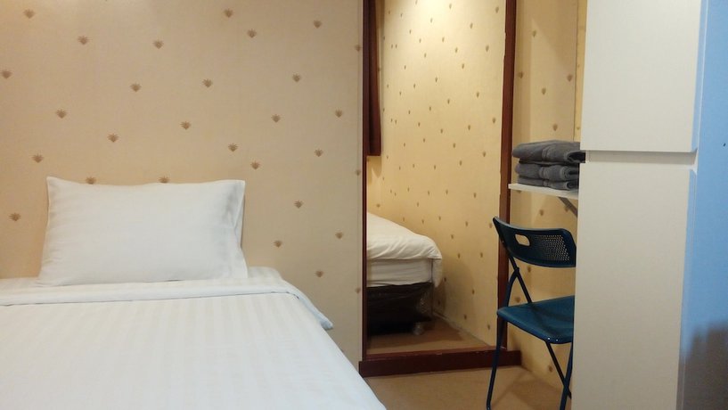 Imagen de la habitación del Hotel 14 Plus 1. Foto 4