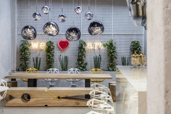 Imagen de los interiores del Hotel 14 Reasons Why. Foto 18