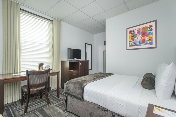 Imagen de la habitación del Hotel 140. Foto 5