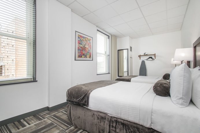 Imagen de la habitación del Hotel 140. Foto 7