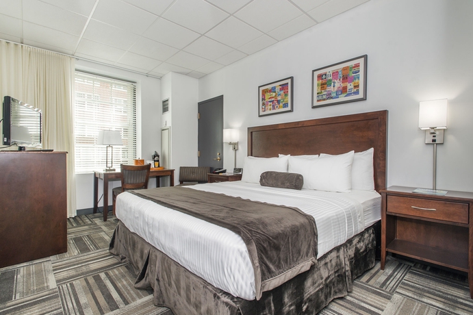 Imagen de la habitación del Hotel 140. Foto 8