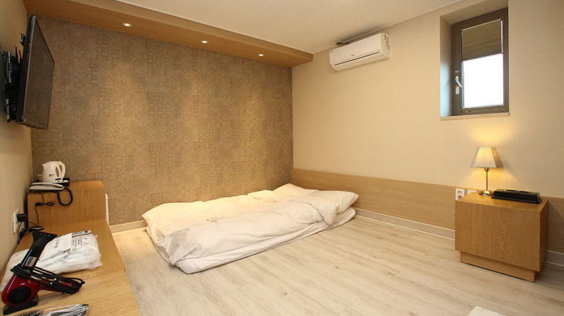 Imagen de la habitación del Hotel 141 Mini. Foto 5