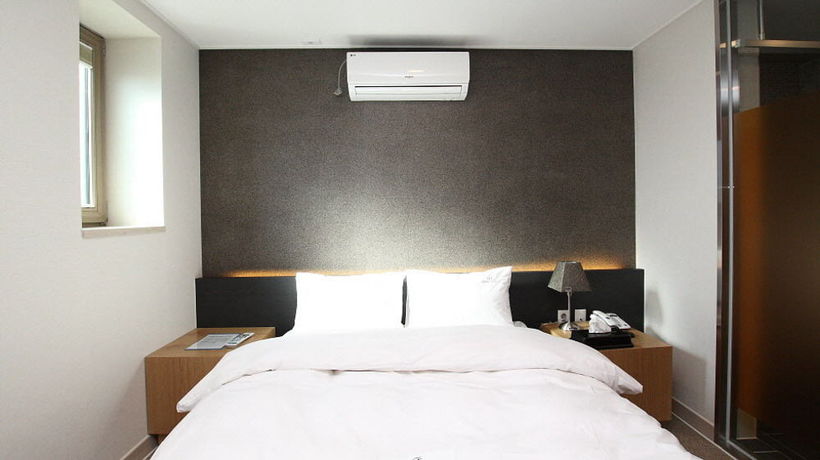 Imagen de la habitación del Hotel 141 Mini. Foto 12