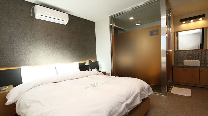 Imagen de la habitación del Hotel 141 Mini. Foto 14