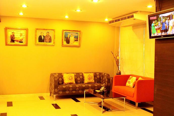 Imagen de los interiores del Hotel 14resort. Foto 10
