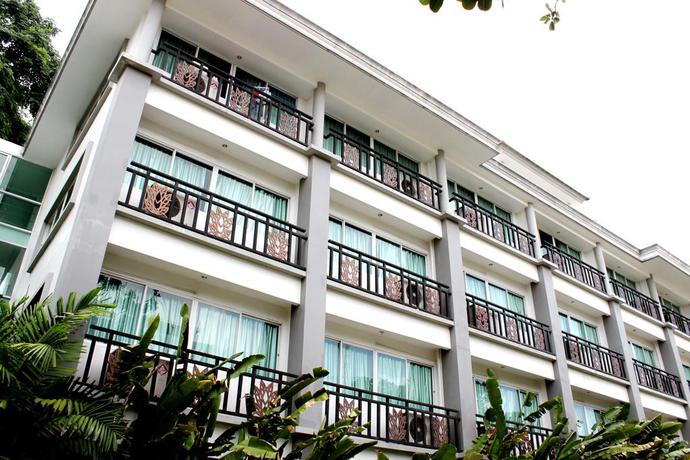 Imagen de los exteriores del Hotel 14resort. Foto 9