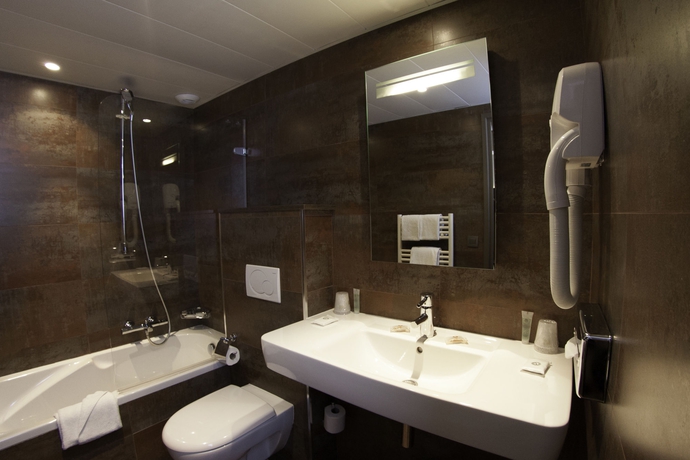 Imagen de la habitación del Hotel 15 Montparnasse. Foto 6