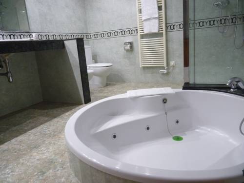 Imagen de la habitación del Hotel 153. Foto 3