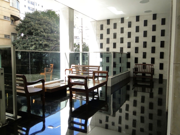 Imagen de los interiores del Hotel 155. Foto 13