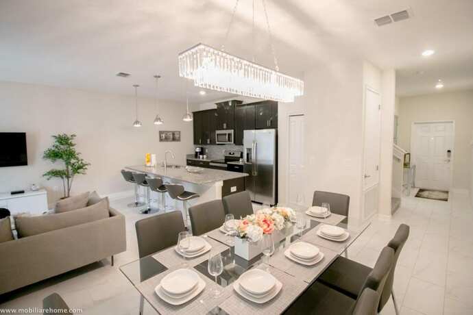 Imagen general del Hotel 1556 PD - Poolside Bliss Enchanted 4BR Townhome. Foto 2