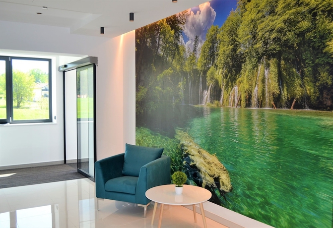 Imagen de los interiores del Hotel 16 Lakes. Foto 18