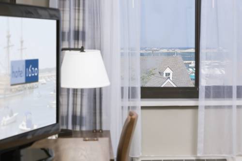 Imagen de la habitación del Hotel 1620 Plymouth Harbor. Foto 3