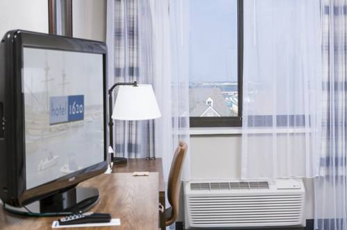 Imagen de la habitación del Hotel 1620 Plymouth Harbor. Foto 4