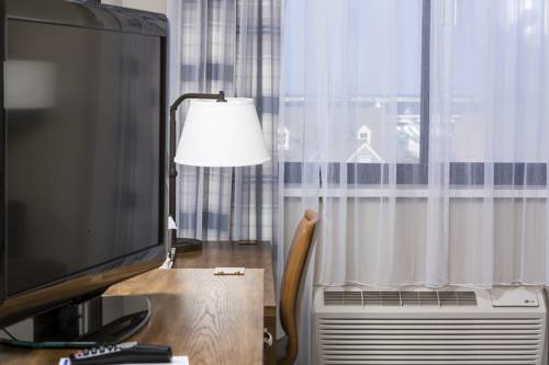 Imagen de la habitación del Hotel 1620 Plymouth Harbor. Foto 6