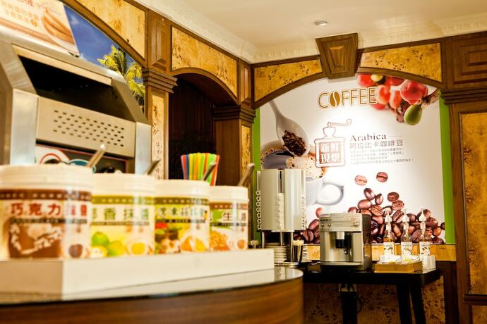 Imagen del bar/restaurante del Hotel 168 Motel-macaron. Foto 17