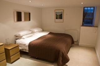 Imagen de la habitación del Hotel 16b York Place Lets In The City Edinburgh. Foto 5