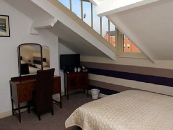 Imagen de los interiores del Hotel 17 West Street. Foto 14