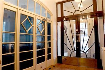 Imagen de los interiores del Hotel 17 West Street. Foto 15