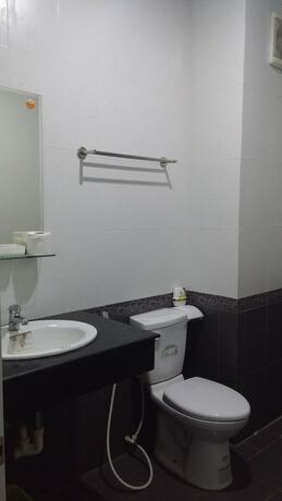 Imagen de la habitación del Hotel 175. Foto 15