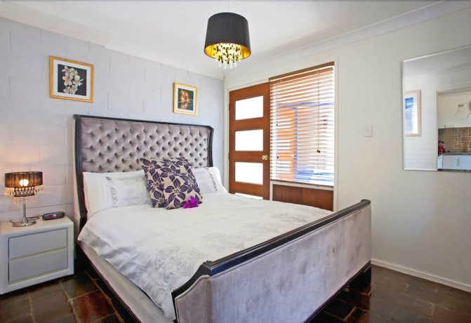 Imagen de la habitación del Hotel 1770 Sovereign Lodge Resort. Foto 4