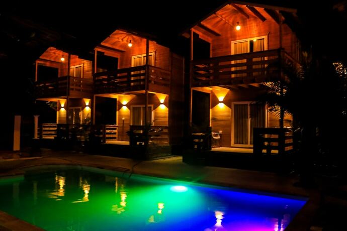 Imagen general del Hotel 18 Degrees Beach Resort. Foto 14