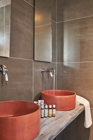 Imagen de la habitación del Hotel 18 Micon Street. Foto 17