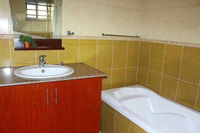 Imagen de la habitación del Hotel 1804 Boutique. Foto 19