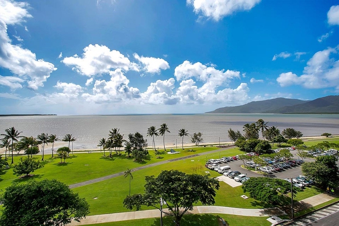 Imagen de los exteriores del Hotel 181 The Esplanade. Foto 13