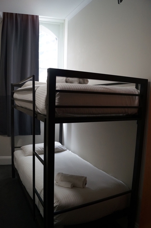 Imagen de la habitación del Hotel 1831 Boutique. Foto 3