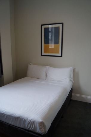 Imagen de la habitación del Hotel 1831 Boutique. Foto 5