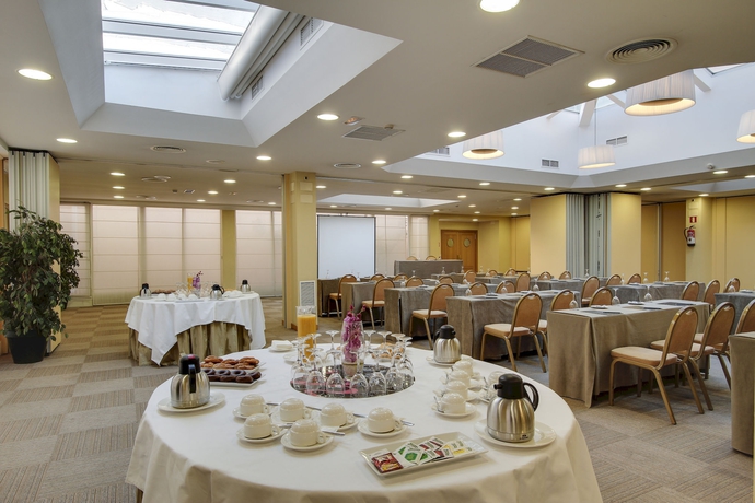 Imagen de los interiores del Hotel 1881 Madrid Ventas. Foto 19