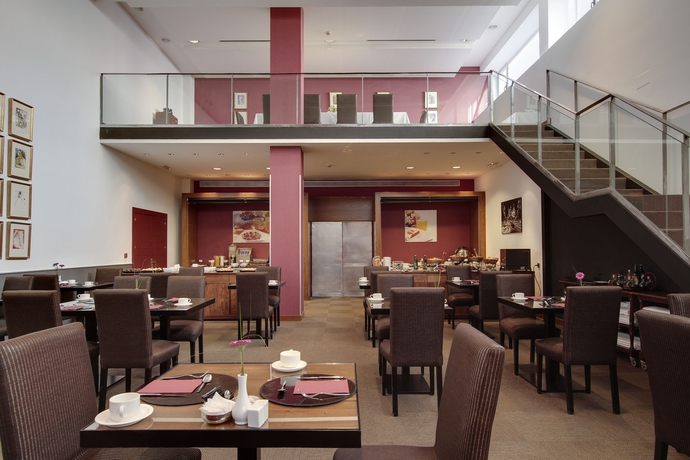 Imagen del bar/restaurante del Hotel 1881 Madrid Ventas. Foto 4