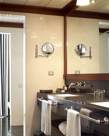 Imagen de la habitación del Hotel 1898. Foto 4