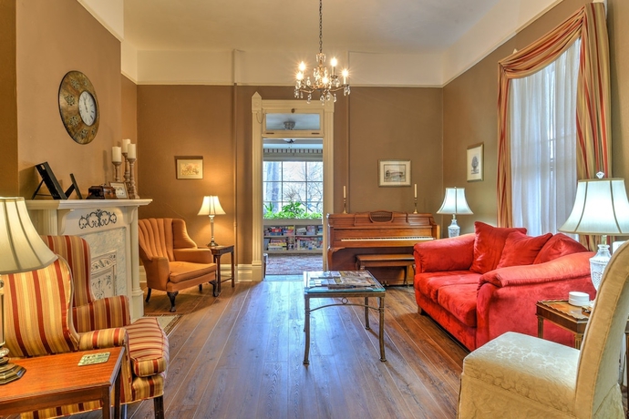 Imagen de los interiores del Hotel 1898 Waverly Inn. Foto 19