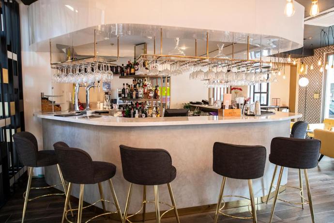 Imagen del bar/restaurante del Hotel 1926 Le Soleil & Spa. Foto 2