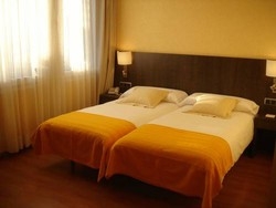 Imagen general del Hotel 1948 Manresa. Foto 8