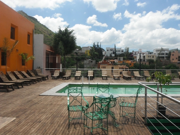 Imagen de la piscina del Hotel 1988 Guanajuato. Foto 18