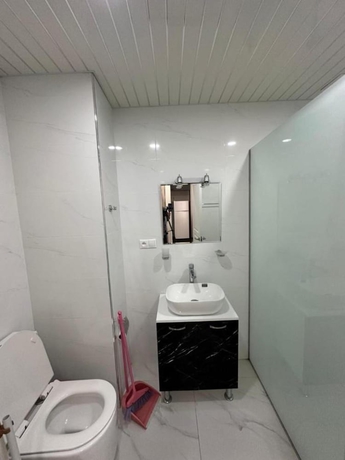 Imagen de la habitación del Hotel 1BR with Balcony Pool and Sauna. Foto 4
