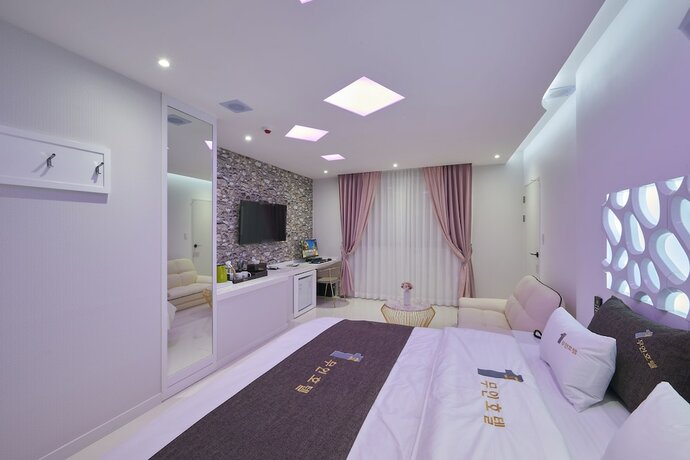 Imagen de la habitación del Hotel 1beonji Muintel. Foto 11