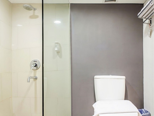 Imagen de la habitación del Hotel 1o1 Urban Jakarta Kelapa Gading. Foto 5